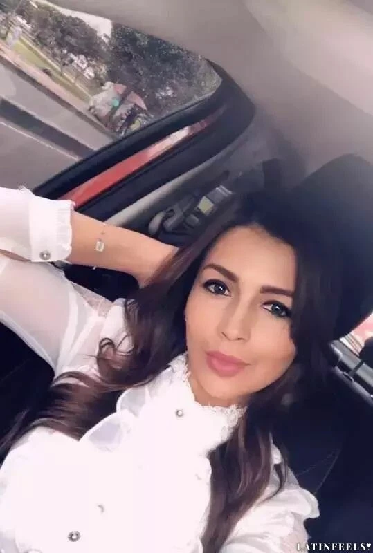 Paula Profile image 1