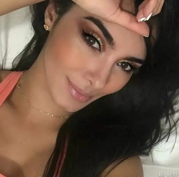 Daniela Profile image 2